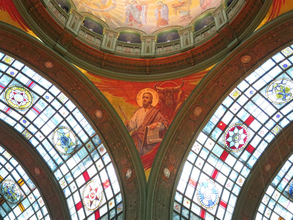Церковь Воскресения Христова, Парк Патриот (Одинцовский городской округ и ЗАТО Власиха, Краснознаменск, Московская область). интерьер и убранство, Святой апостол и Евангелист Лука