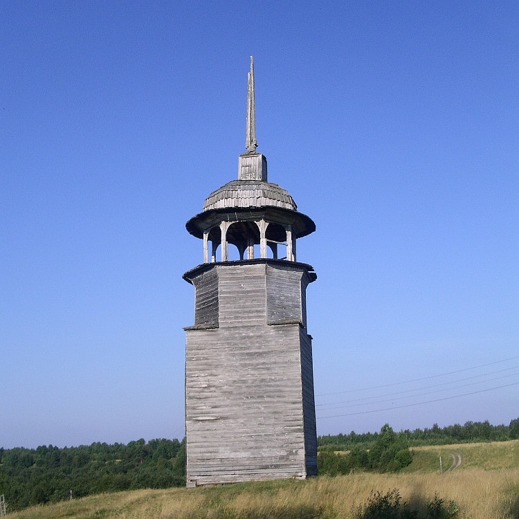 Абрамовская (Ниж.Малошуйка, Вачевская). Колокольня Малошуйского погоста. фасады, колокольня, вид с востока