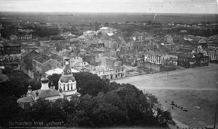 Шяуляй. Церковь Петра и Павла (старая). архивная фотография, Фото храма на историческом месте 