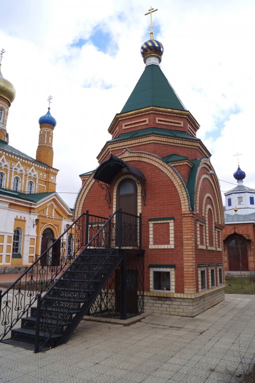 Оренбург. Димитриевский мужской монастырь. Водосвятная часовня. фасады