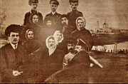 Церковь Покрова Пресвятой Богородицы, Единственное дореволюционное изображение храма. Частная коллекция. Фото 1910 г.<br>, Сильковичи, Барятинский район, Калужская область