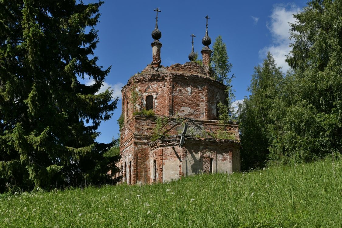 Церковь Воскресения Христова, Якшино, урочище (Солигаличский район, Костромская область). фасады, Вид с востока