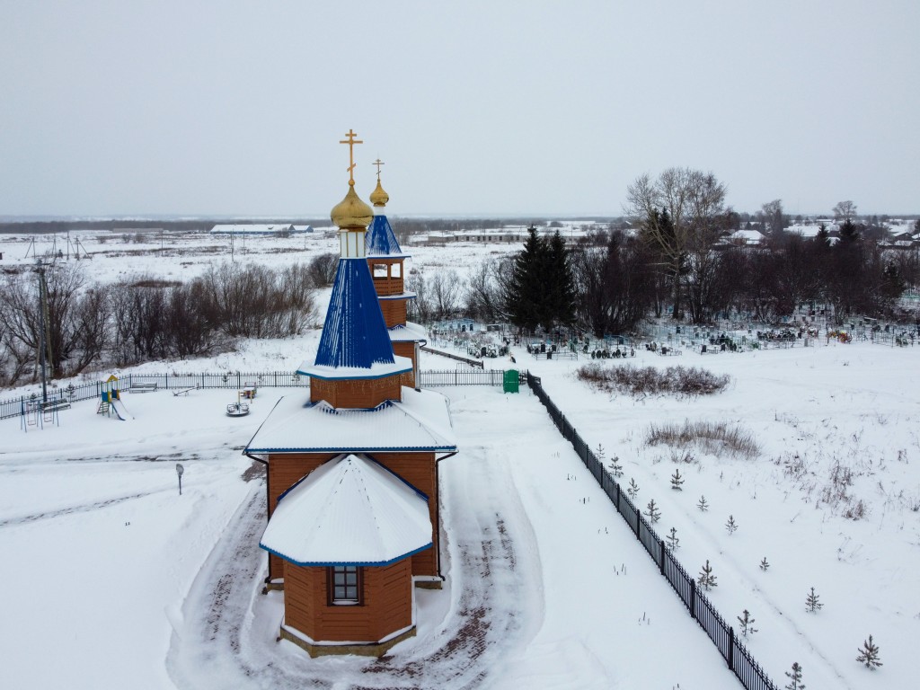 Церковь Николая Чудотворца, Кузьмино (Княжестров) (Приморский район, Архангельская область). общий вид в ландшафте