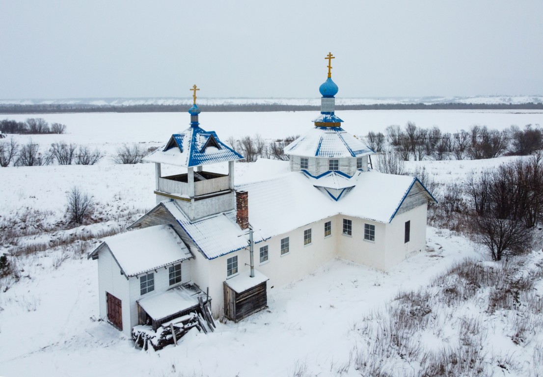 Церковь Введения во храм Пресвятой Богородицы (новая), Кузьмино (Княжестров) (Приморский район, Архангельская область). общий вид в ландшафте