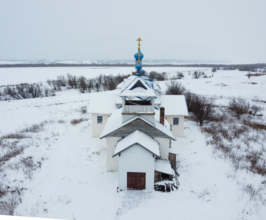 Церковь Введения во храм Пресвятой Богородицы (новая), Кузьмино (Княжестров) (Приморский район, Архангельская область). общий вид в ландшафте