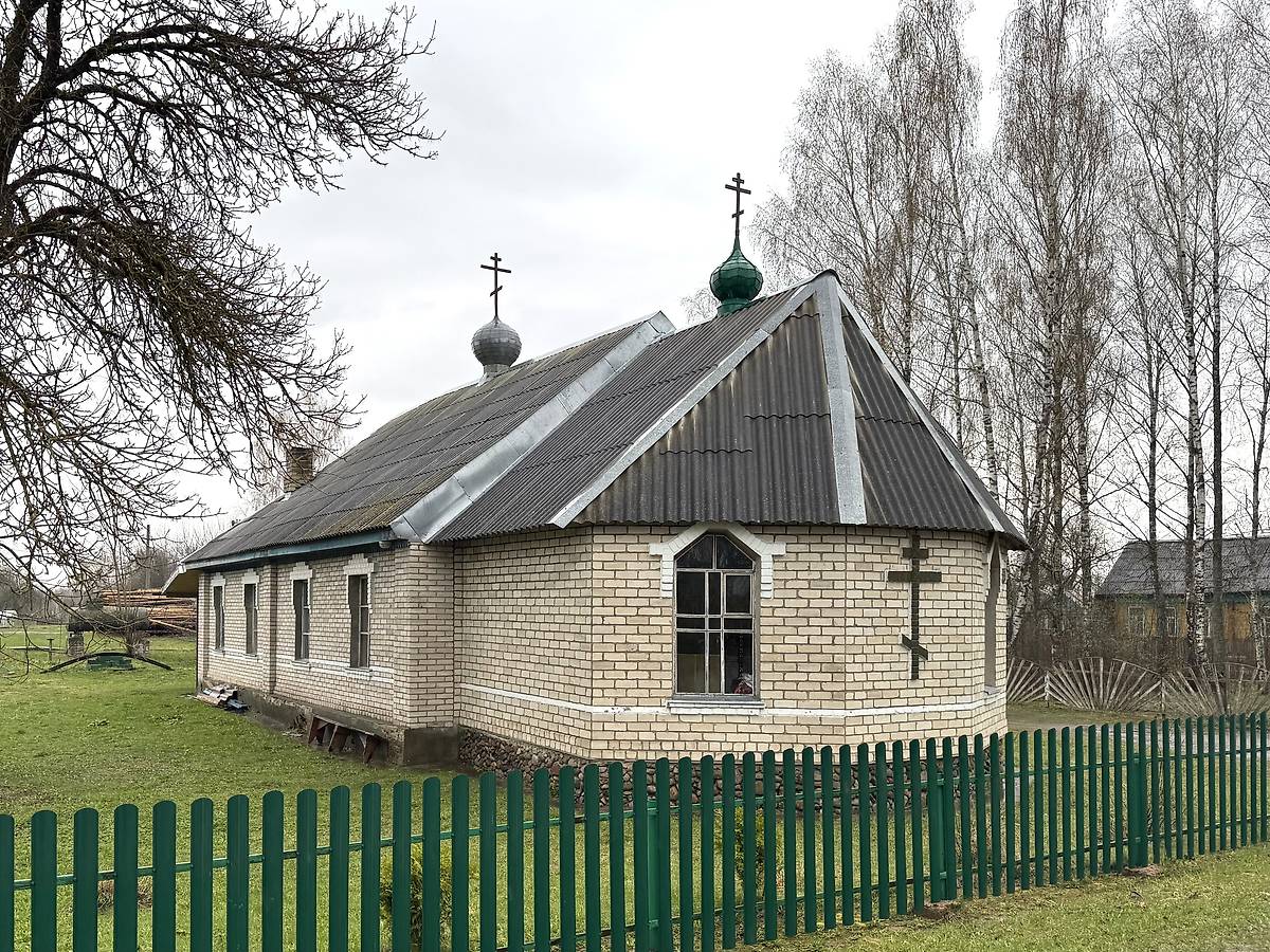 Вид с востока, фасады. Церковь Троицы Живоначальной, Рясно (Дрибинский район, Беларусь, Могилёвская область)