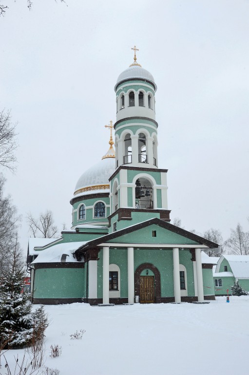 Софрино, посёлок. Церковь Димитрия Донского и Евдокии Московской. фасады