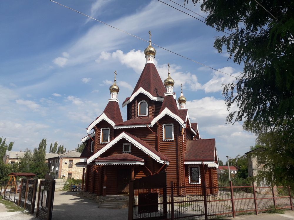 Церковь Владимирской иконы Божией Матери, Луганск (Луганск, город, Украина, Луганская область). фасады