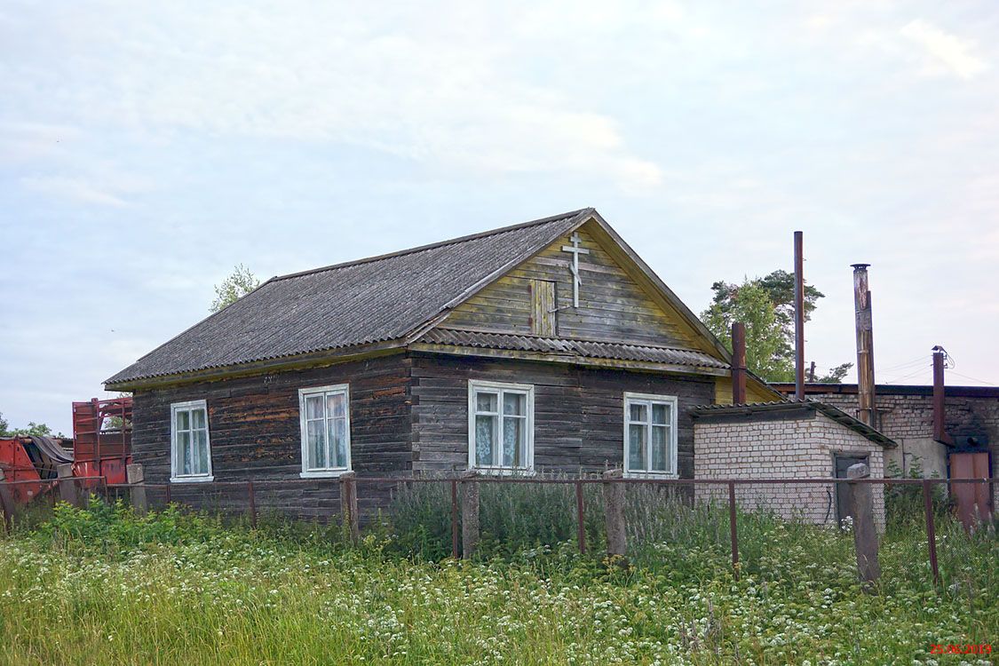 Церковь Воскресения Христова, Вышково (Лихославльский район, Тверская область). общий вид в ландшафте