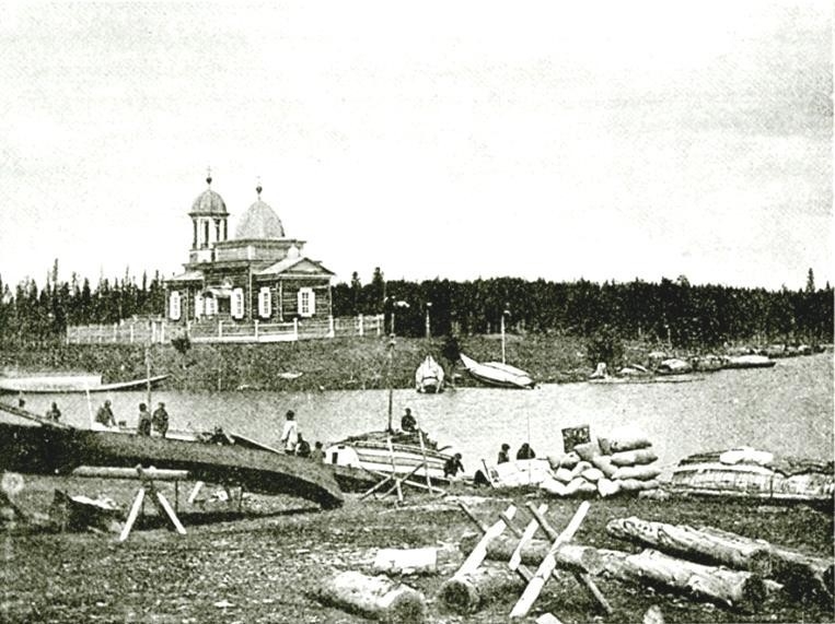 Церковь Богоявления Господня, Юган (Сургутский район и г. Сургут, Ханты-Мансийский автономный округ). архивная фотография, Вид на церковь и ярмарочную площадь в Юганской. Фото Ф. Р. Мартина.