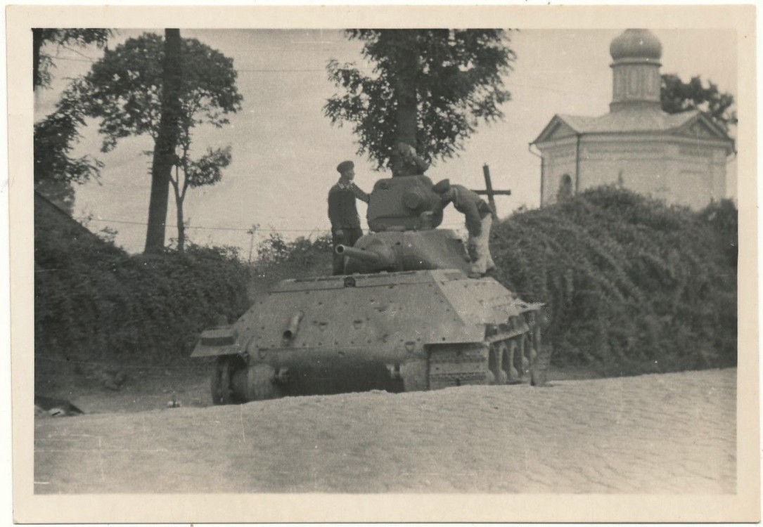 Дубно. Неизвестная часовня в Сурмичах. архивная фотография, Фото 1941 г. с аукциона e-bay.de