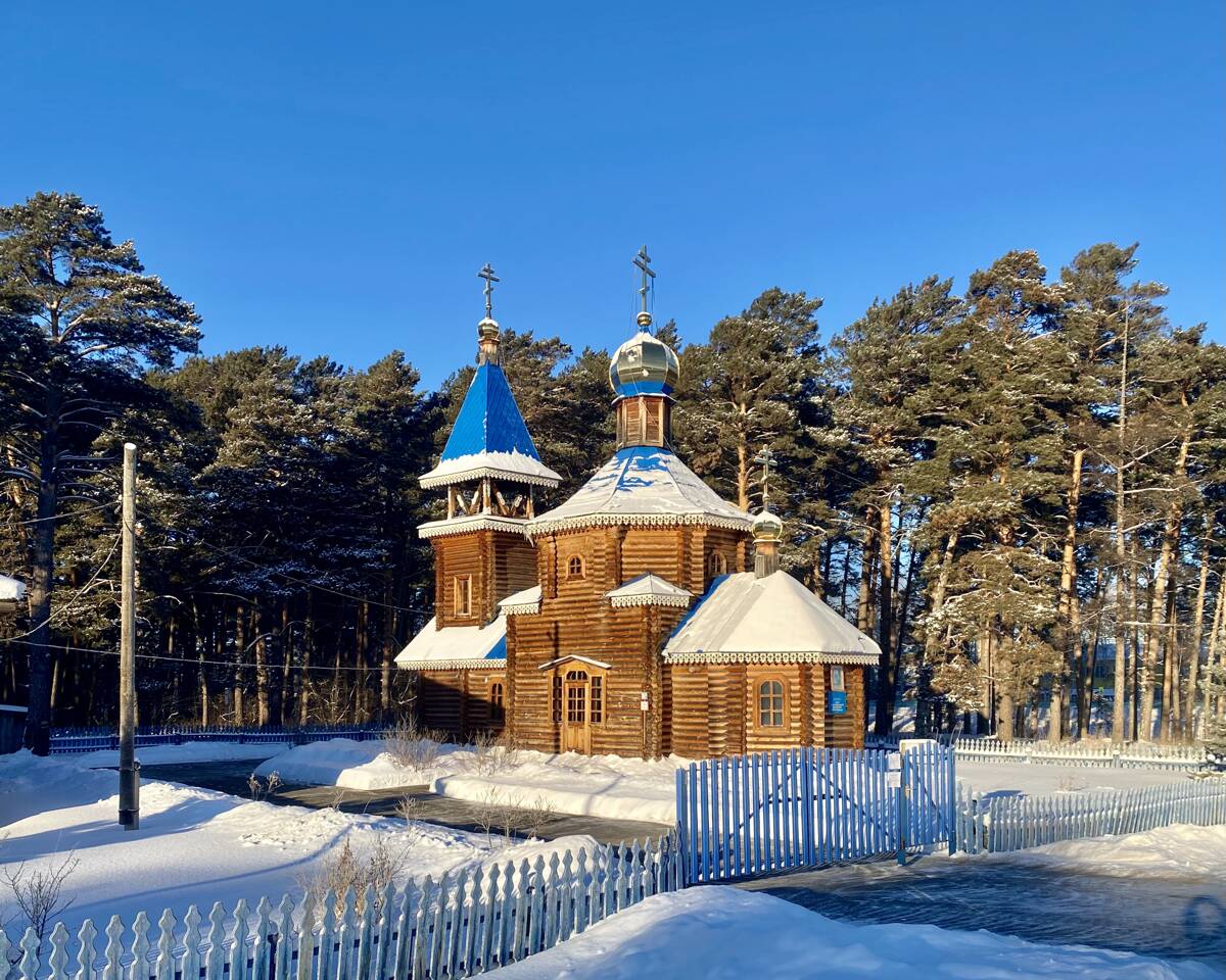 Церковь Благовещения Пресвятой Богородицы, Тюхтет (Тюхтетский район, Красноярский край). фасады, Вид с ул Пролетарской