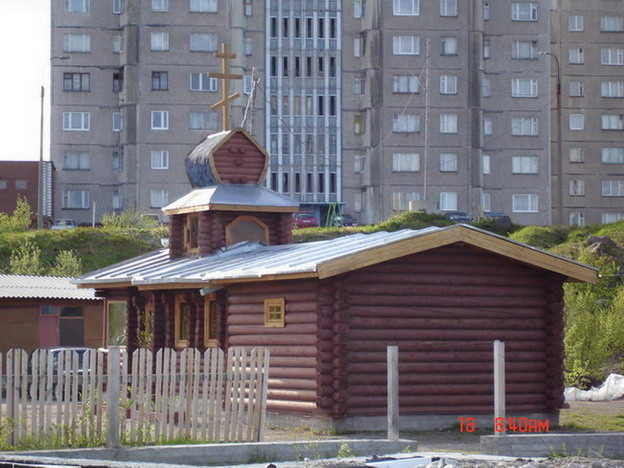 Мурманская область, Мурманск, город, Мурманск. Церковь Всех Святых в Восточном (деревянная), фотография. фасады