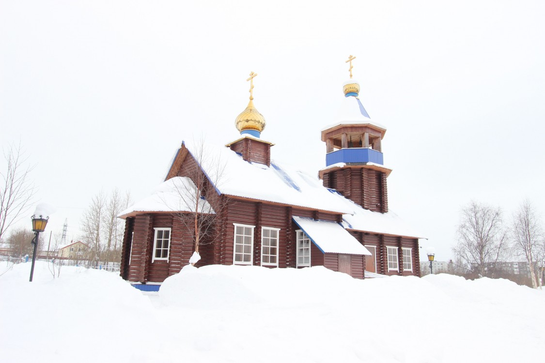 Церковь Владимирской иконы Божией Матери, Мурмаши (Кольский район, Мурманская область). общий вид в ландшафте