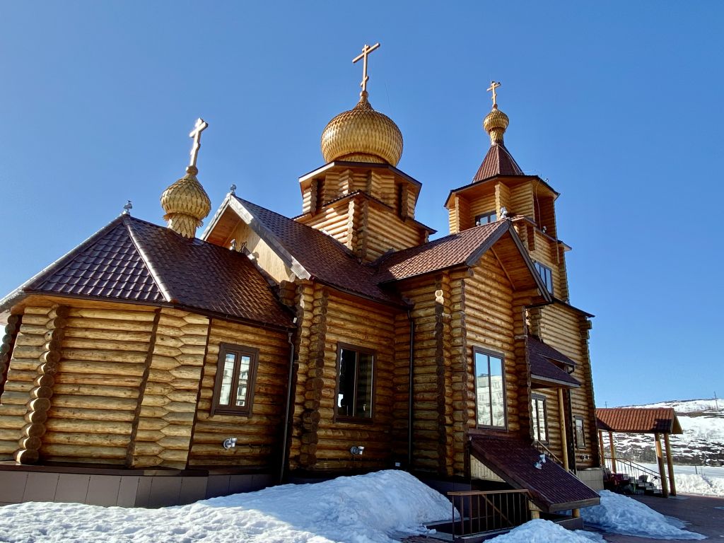Церковь Андрея Первозванного, Гаджиево (Александровск, ЗАТО, Мурманская область). фасады