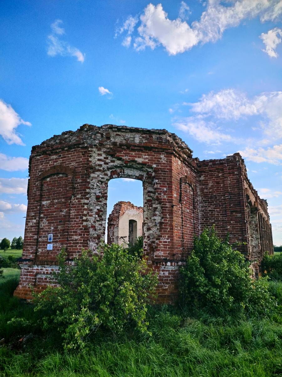 фасады. Церковь Сергия Радонежского, Крутец, урочище (Базарно-Карабулакский район, Саратовская область)