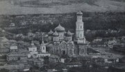 Церковь Покрова Пресвятой Богородицы (деревянная), Фото 1910-20-х гг., деревянная Покровская церковь слева. Источник: oldsaratov.ru/photo/gubernia/14477<br>, Балтай, Балтайский район, Саратовская область