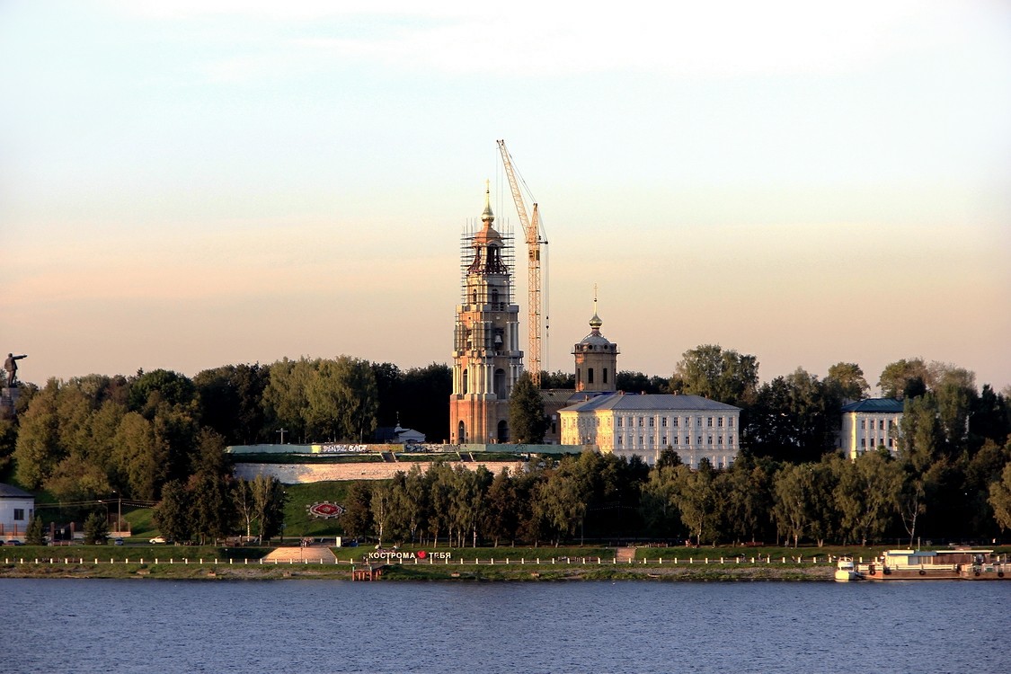 Кострома. Собор Богоявления Господня в Кремле (новый). документальные фотографии
