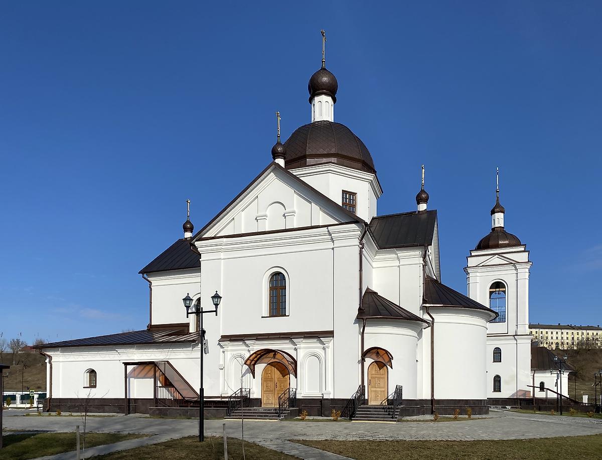 Вид с юго-востока, фасады. Церковь Покрова Пресвятой Богородицы (новая), Могилёв (Могилёв, город, Беларусь, Могилёвская область)