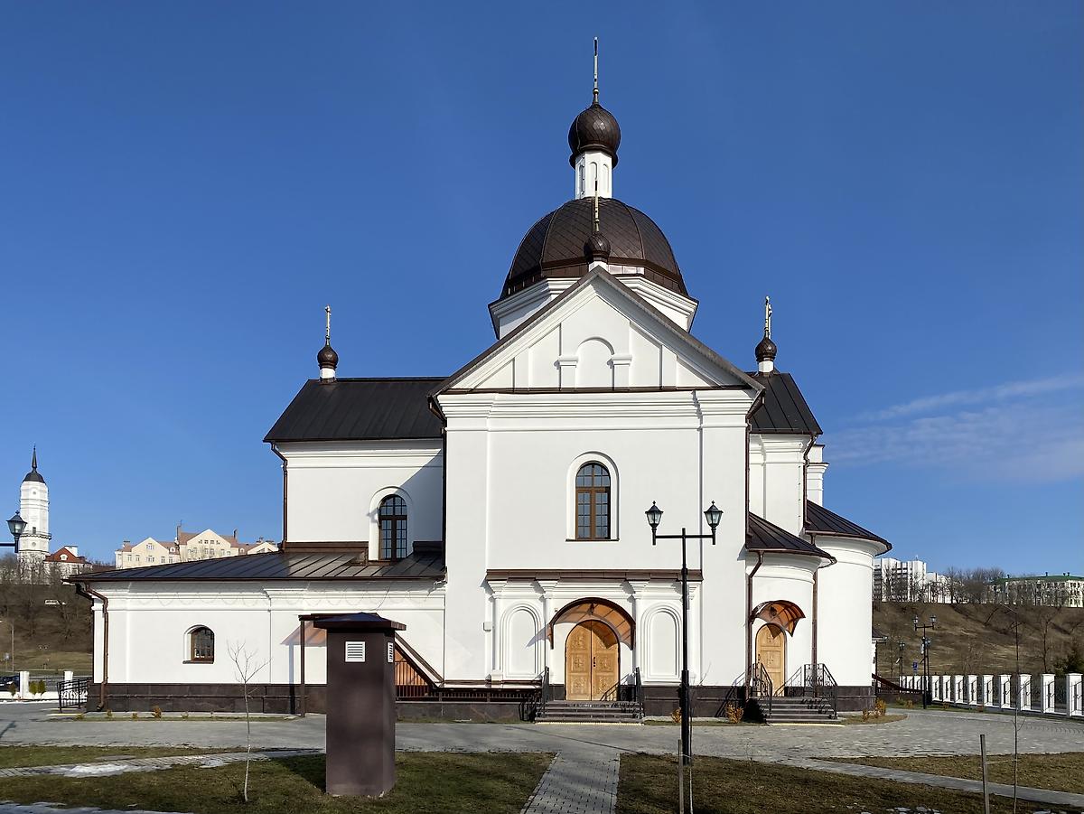 Вид с юга, фасады. Церковь Покрова Пресвятой Богородицы (новая), Могилёв (Могилёв, город, Беларусь, Могилёвская область)