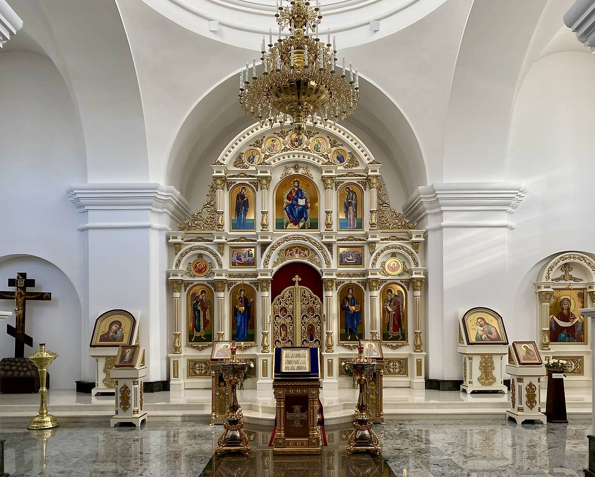 Иконостас, интерьер и убранство. Церковь Покрова Пресвятой Богородицы (новая), Могилёв (Могилёв, город, Беларусь, Могилёвская область)