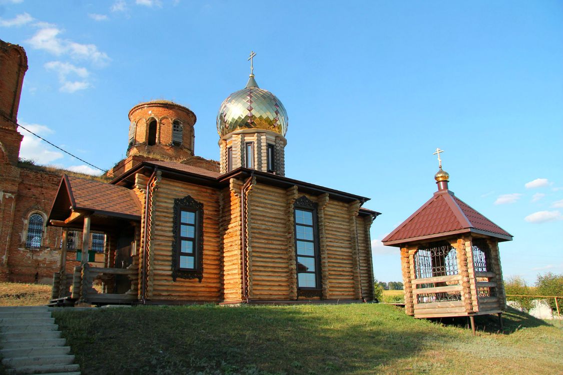 Петренково. Церковь Сошествия Святого Духа (новая). фасады