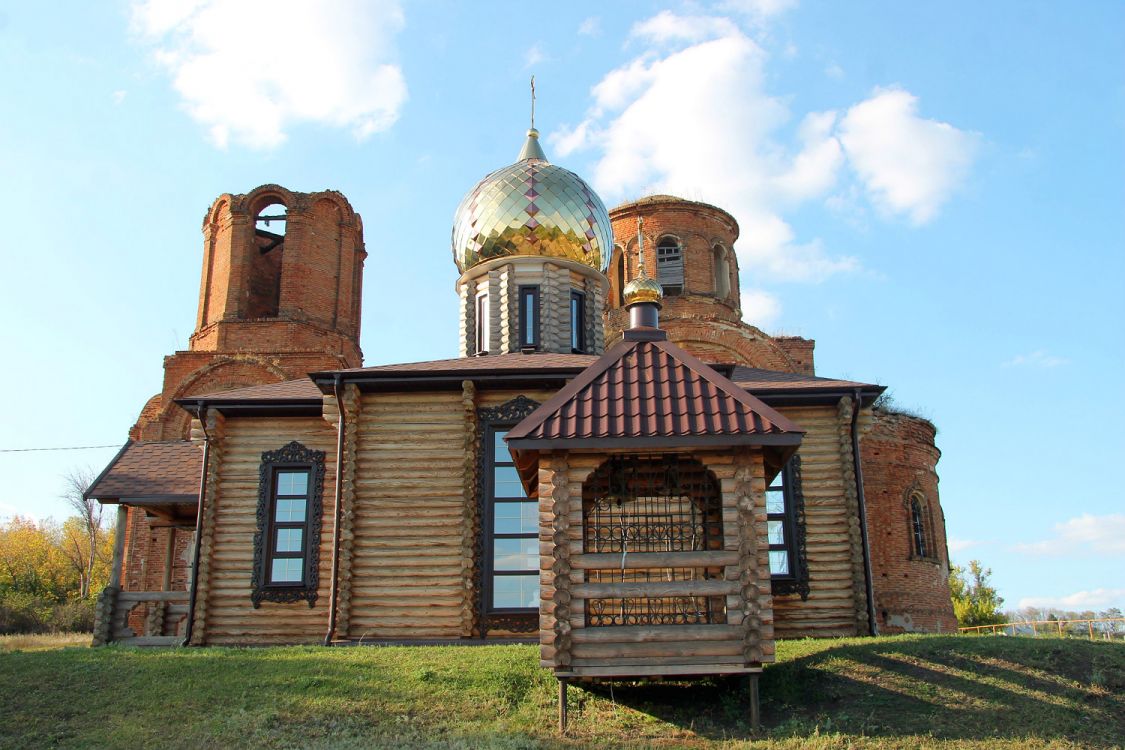 Петренково. Церковь Сошествия Святого Духа (новая). фасады