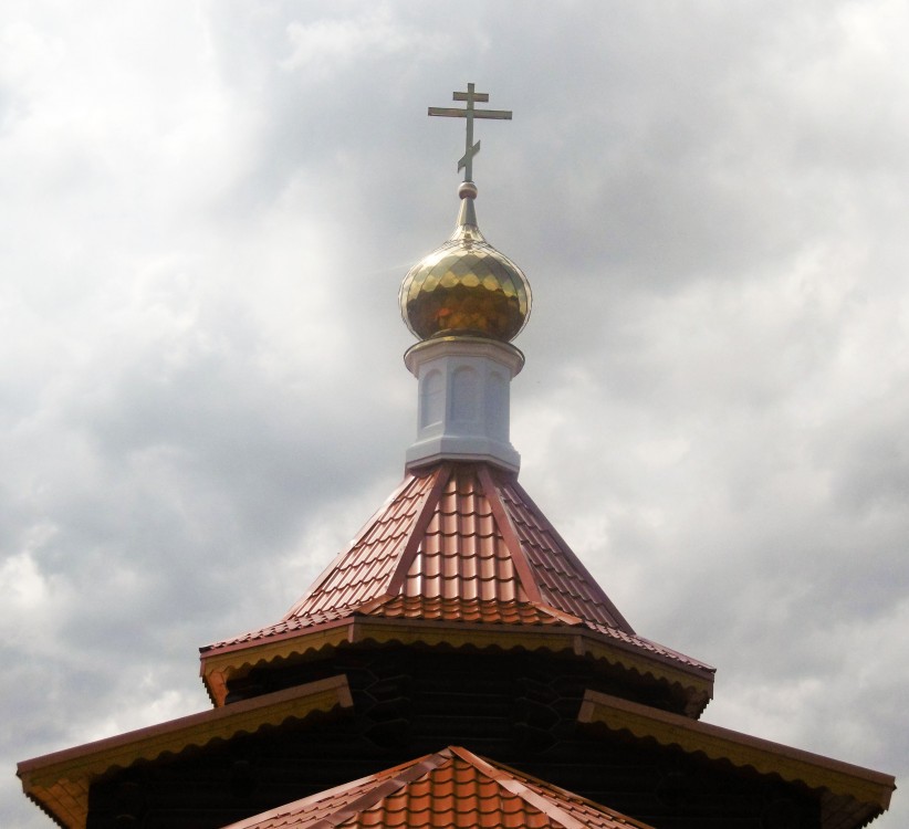 Церковь Георгия Победоносца, Кругловка (Нехаевский район, Волгоградская область). архитектурные детали, Навершие над основным объемом церкви