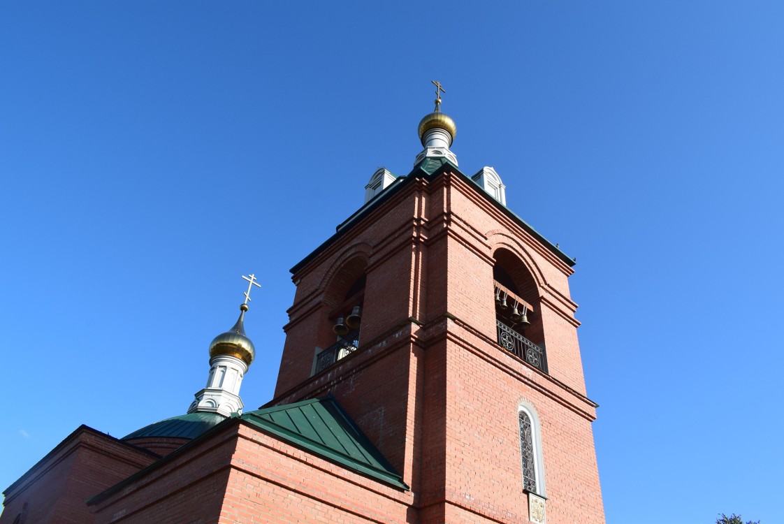 Церковь Троицы Живоначальной, Чаусово, посёлок совхоза (Жуковский район, Калужская область). архитектурные детали