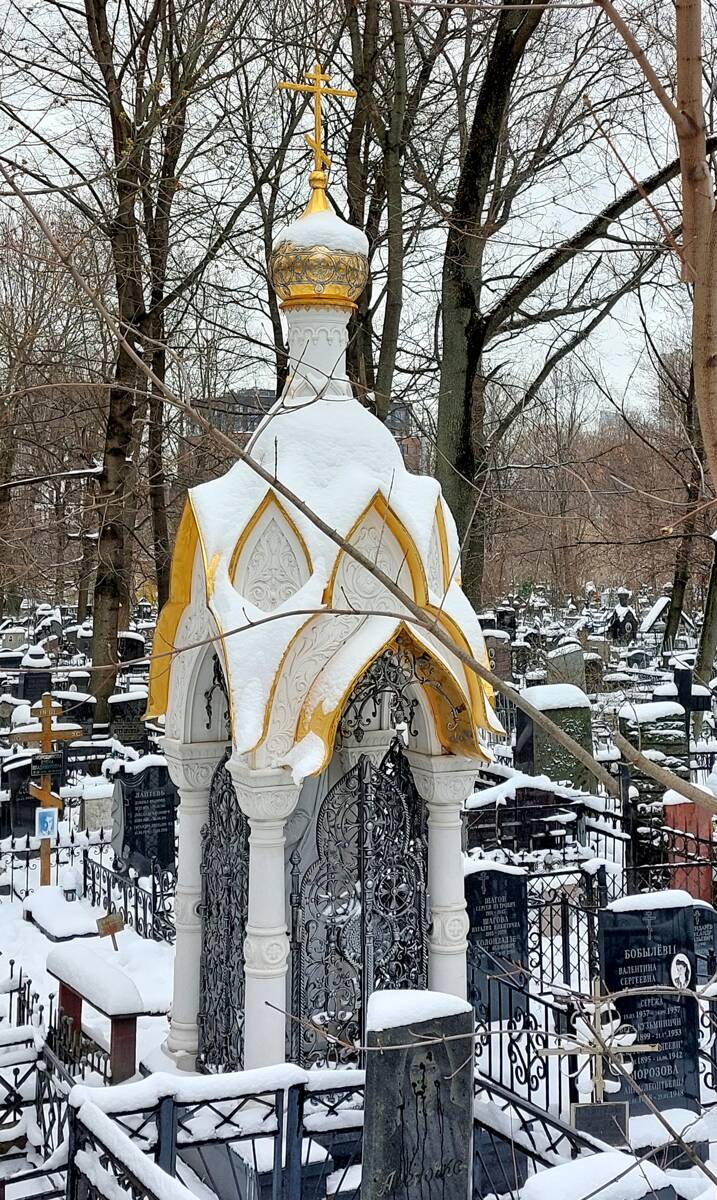 Неизвестная часовня-усыпальница на Даниловском кладбище, Донской (Южный административный округ (ЮАО), г. Москва). фасады