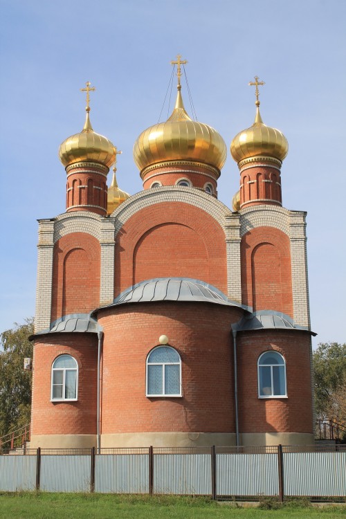 Церковь Покрова Пресвятой Богородицы, Птичье (Изобильненский район, Ставропольский край). фасады