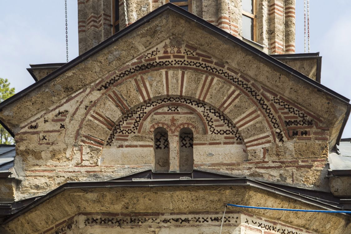 Кучевиште. Монастырь Михаила и Гавриила Архангелов. архитектурные детали