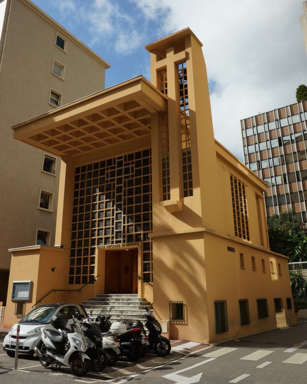 Монако. Церковь Царственных страстотерпцев. фасады