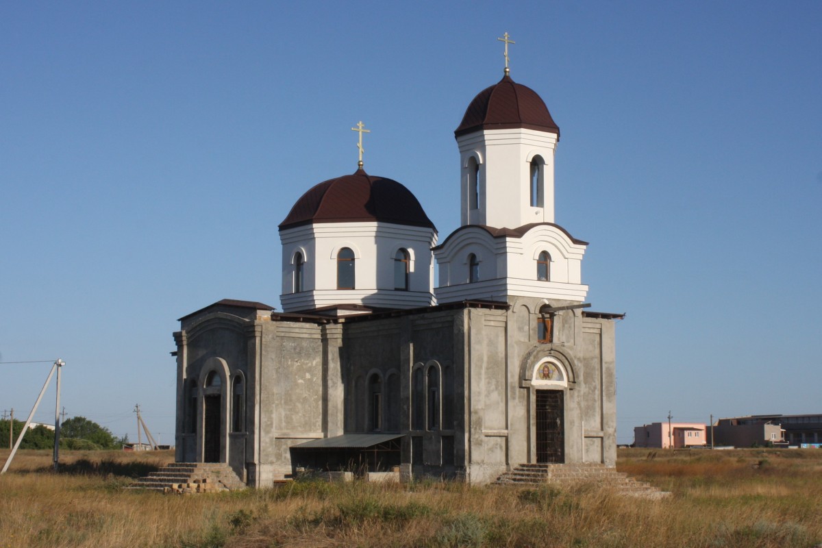 Церковь Всех Святых (строящаяся), Мирный (Сакский район, Республика Крым). фасады