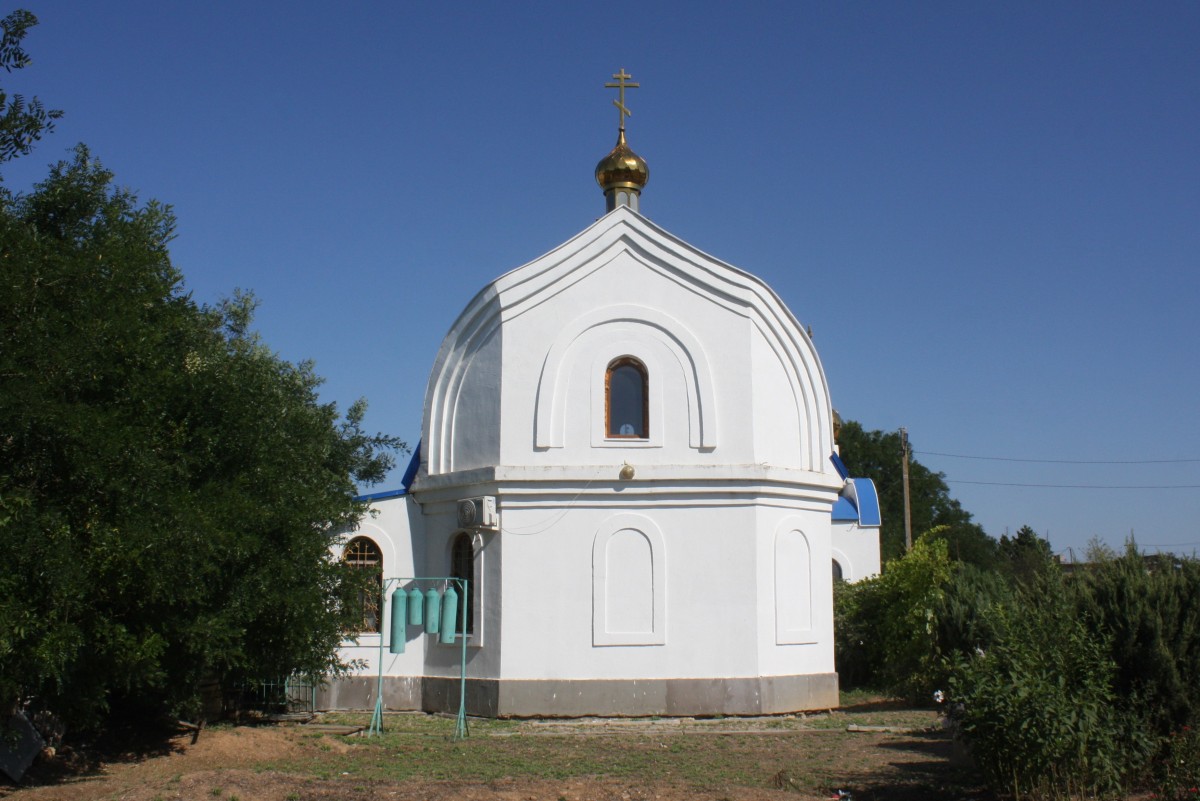 Церковь Гавриила Архангела, Штормовое (Сакский район, Республика Крым). фасады