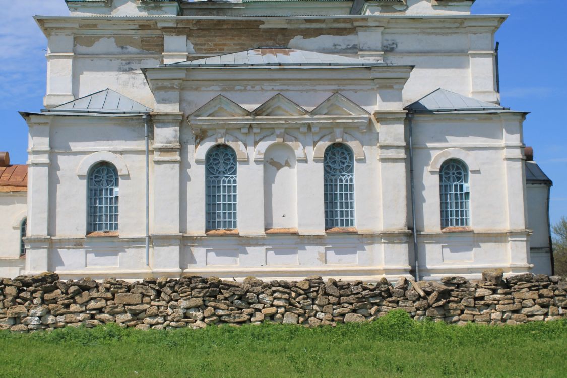 Церковь Серафима Саровского, Труновское (Труновский район, Ставропольский край). архитектурные детали, Фасады