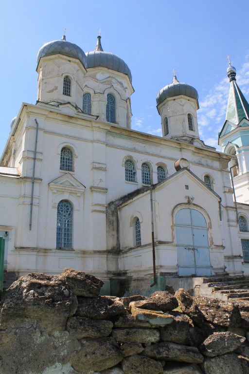 Церковь Серафима Саровского, Труновское (Труновский район, Ставропольский край). архитектурные детали, Фасады