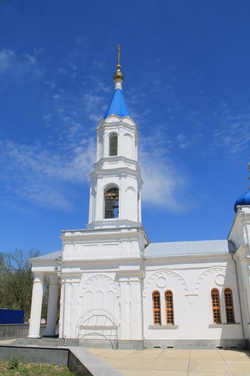 Церковь Покрова Пресвятой Богородицы, Труновское (Труновский район, Ставропольский край). архитектурные детали, Фасады