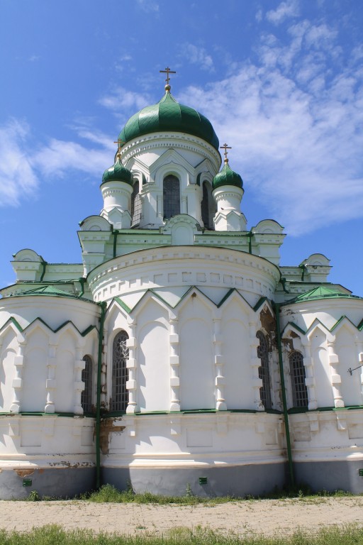 Церковь Троицы Живоначальной, Труновское (Труновский район, Ставропольский край). архитектурные детали, Фасады