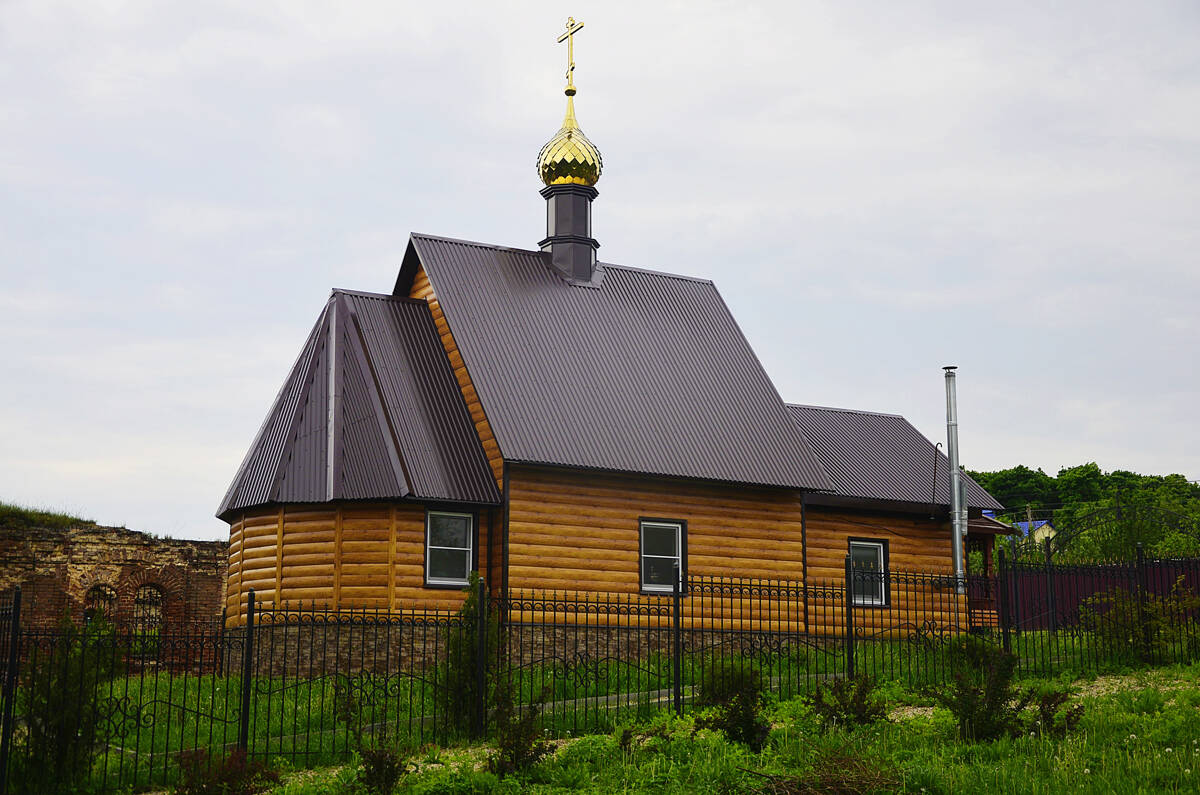 Церковь Сретения Господня (новая), Сретенка (Ефремовский район, Тульская область). фасады