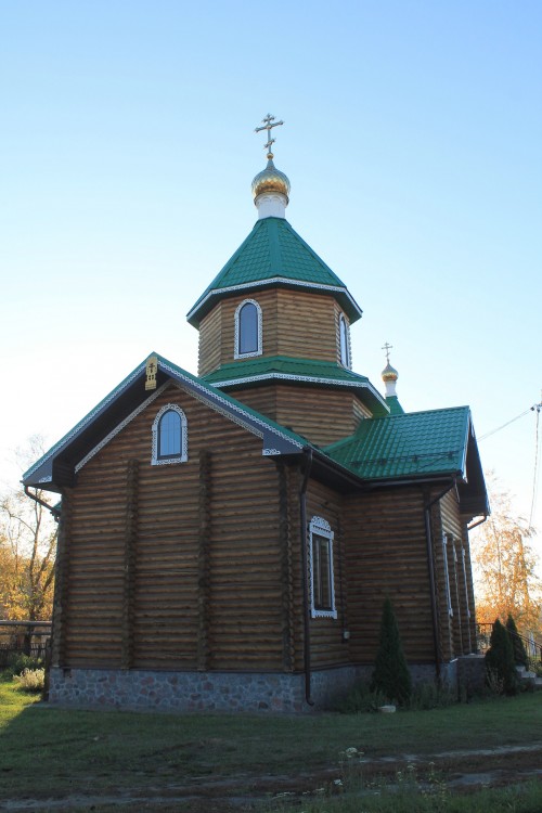 Лозовое. Церковь Троицы Живоначальной. фасады