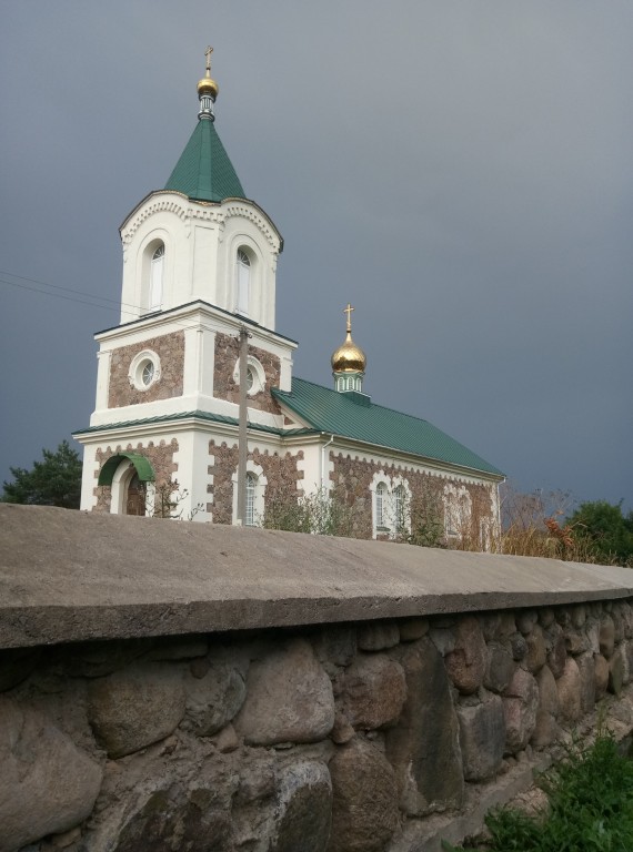 Церковь Георгия Победоносца, Лоск (Воложинский район, Беларусь, Минская область). фасады
