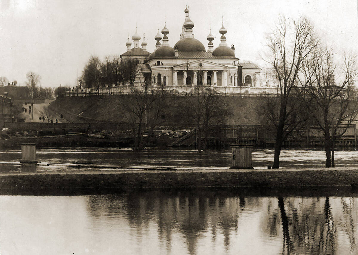 Собор Троицы Живоначальной, Иваново (Иваново, город, Ивановская область). архивная фотография, Троицкий и Покровский соборы. Автор фото Александр Дмитриевич Корнилов