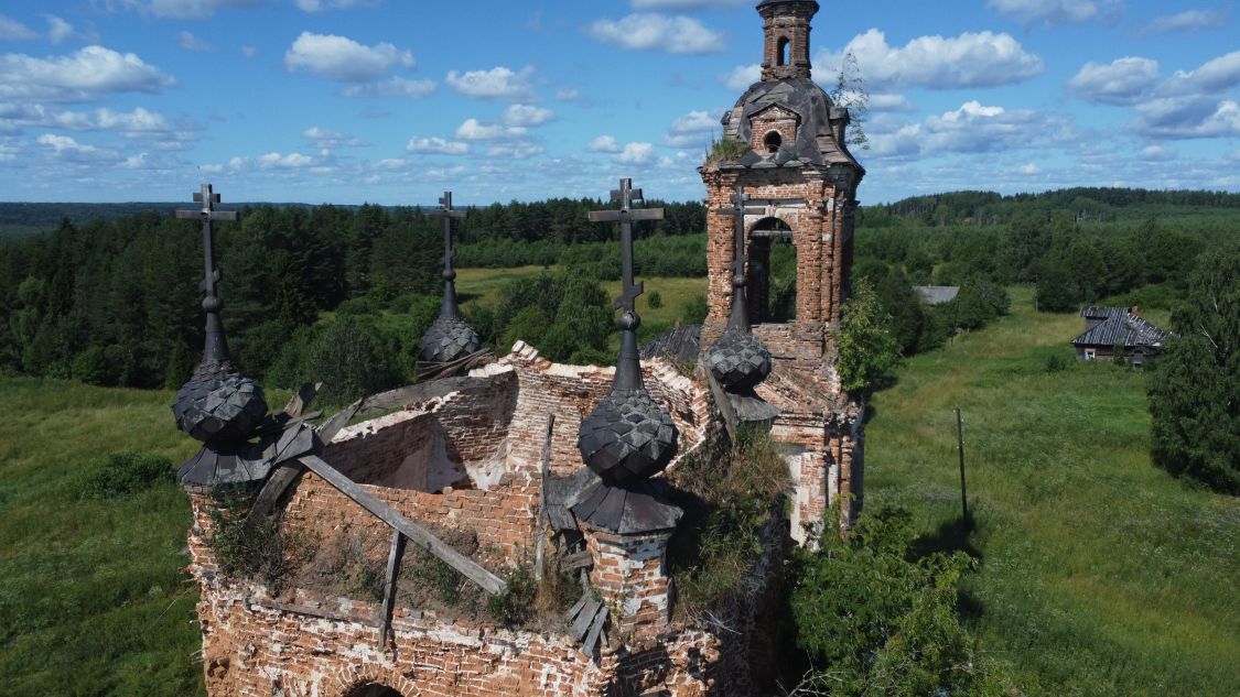 Церковь Николая Чудотворца, Холм (Галичский район, Костромская область). архитектурные детали