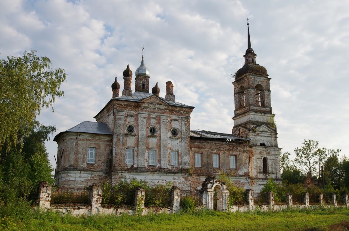 Шахово. Церковь Покрова Пресвятой Богородицы. фасады