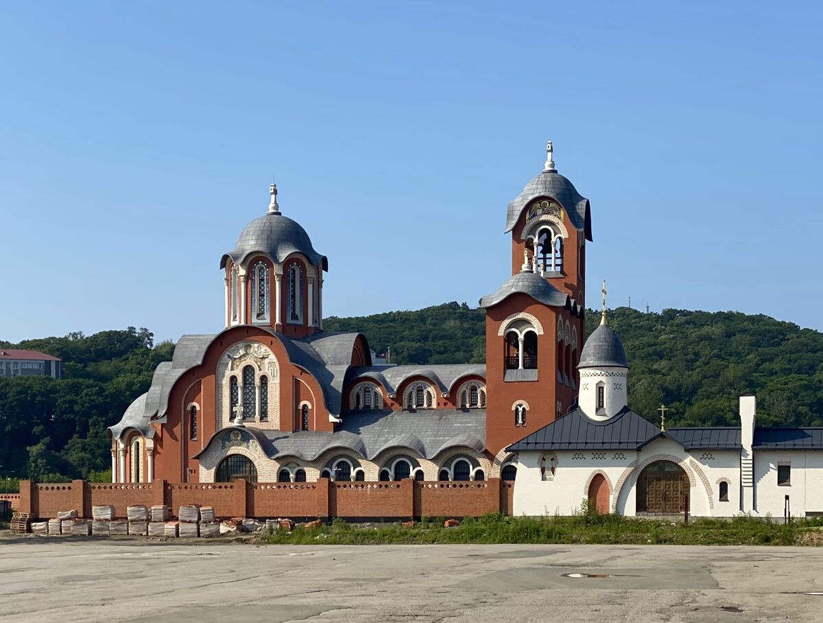 Собор Максима Исповедника, Находка (Находка, город, Приморский край). общий вид в ландшафте, Вид с севера