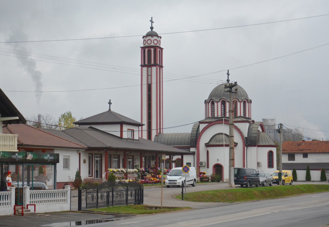 Церковь Воскресения Христова, Каракай (Босния и Герцеговина, Прочие страны). общий вид в ландшафте