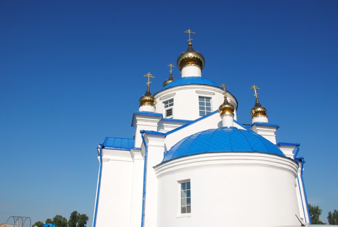 Церковь Успения Пресвятой Богородицы (новая), Балахта (Балахтинский район, Красноярский край). архитектурные детали, Завершения церкви