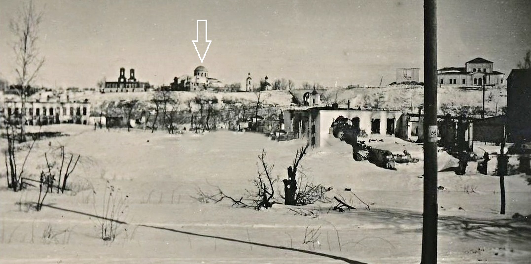 Церковь Рождества Христова, Ржев (Ржевский район и г. Ржев, Тверская область). архивная фотография, Храм указан стрелкой. Фото 1941 г. с аукциона e-bay.de