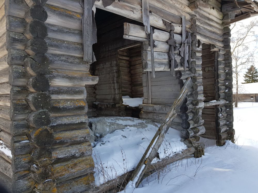 Часовня Николая Чудотворца, Вольская (Коношский район, Архангельская область). архитектурные детали